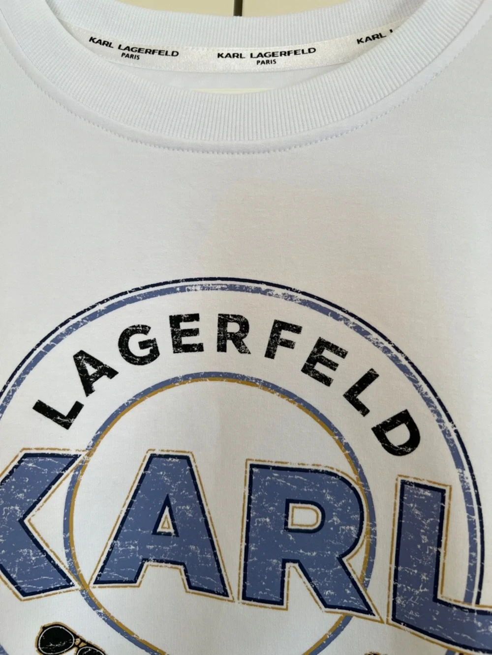 Karl Lagerfeld White Logo Crewneck Sweatshirt with Black Tag Detail - Picture 6 of 8